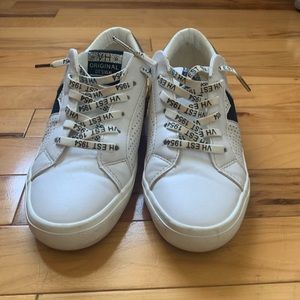 Vintage Havana sneakers size 7